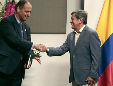 Κολομβία: Συμφωνία εκεχειρίας μεταξύ της κυβέρνησης και ανταρτών